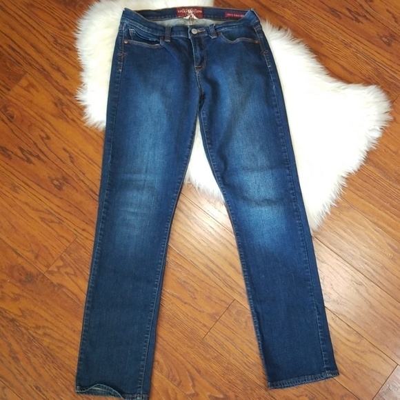 Lucky Brand Straight Leg Jean's - Picture 3 of 8